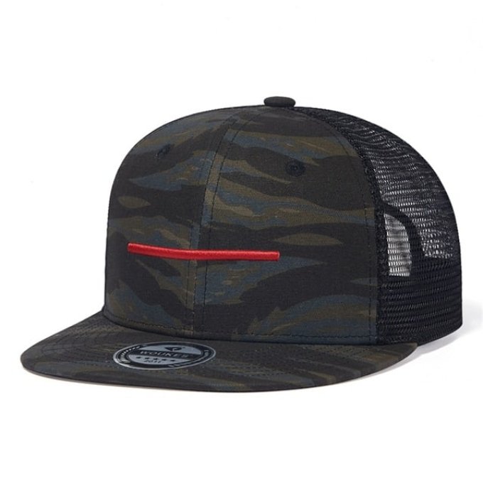 Tarn-Snapback „Red Line“ – Tigerstreifen