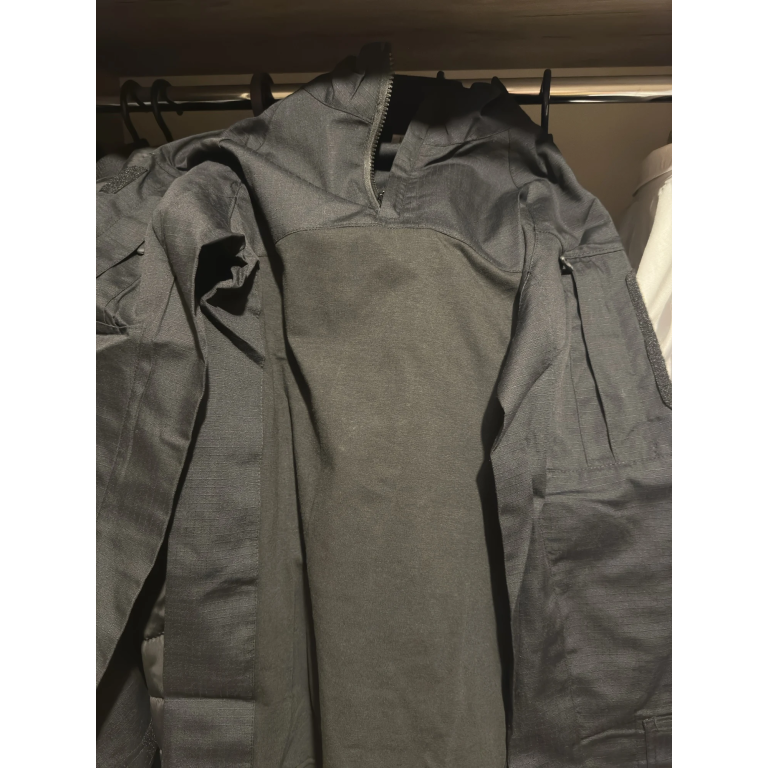 Schwarzes taktisches Kampfshirt „Enhanced“ photo review
