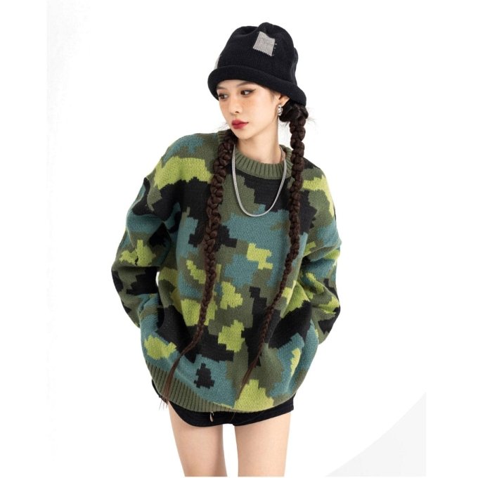 Pullover mit Camouflage-Print im Y2K-Look