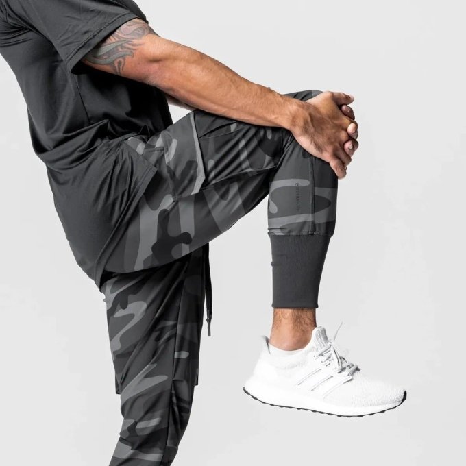 Schwarz-graue Camouflage-Jogger "Sportline" – Bild 3