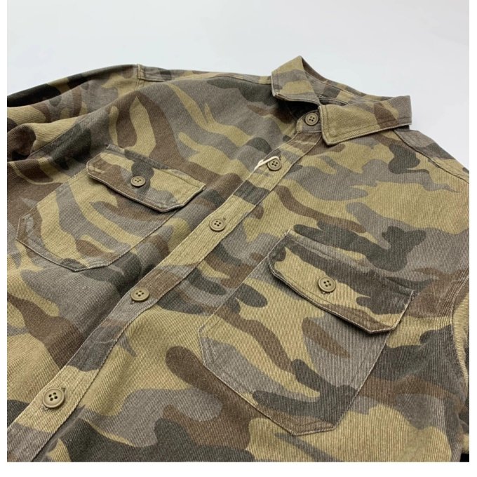 Grünes Camouflage-Knopfhemd – Bild 6