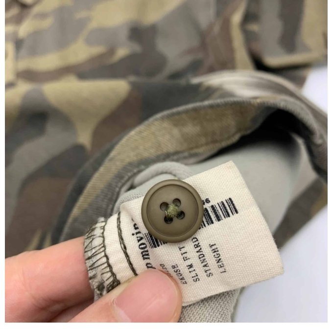 Grünes Camouflage-Knopfhemd – Bild 9