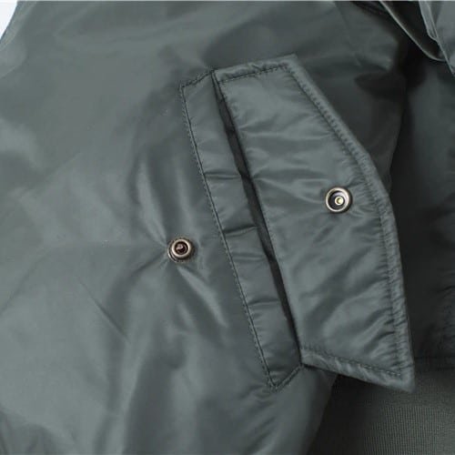 Grüne MA‑1 Militär-Taktik-Fliegerjacke – Bild 11