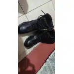 Schwarze taktische Stiefel mit seitlichem Reißverschluss und Schutzkappe photo review