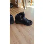 Schwarze Wildleder-Wanderschuhe Hikeup photo review