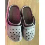 Weiße Camouflage-Crocs photo review