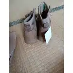 Mittelhoher Militärstiefel mit Zehenschutz in Militärtan photo review