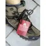 Braune wasserdichte Wildleder-Wanderstiefel photo review