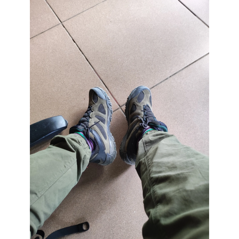 Taktische Outdoor-Schuhe Hikeup in Khaki photo review