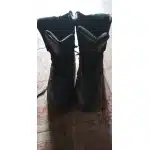 Schwarze taktische Stiefel mit seitlichem Reißverschluss und Schutzkappe photo review