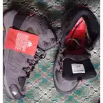 Braune wasserdichte Wildleder-Wanderstiefel photo review