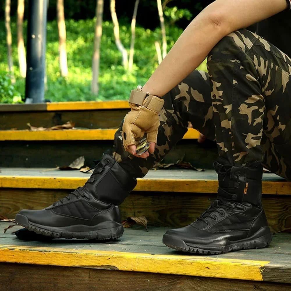 Schwarze, leichte Taktikstiefel – Bild 3