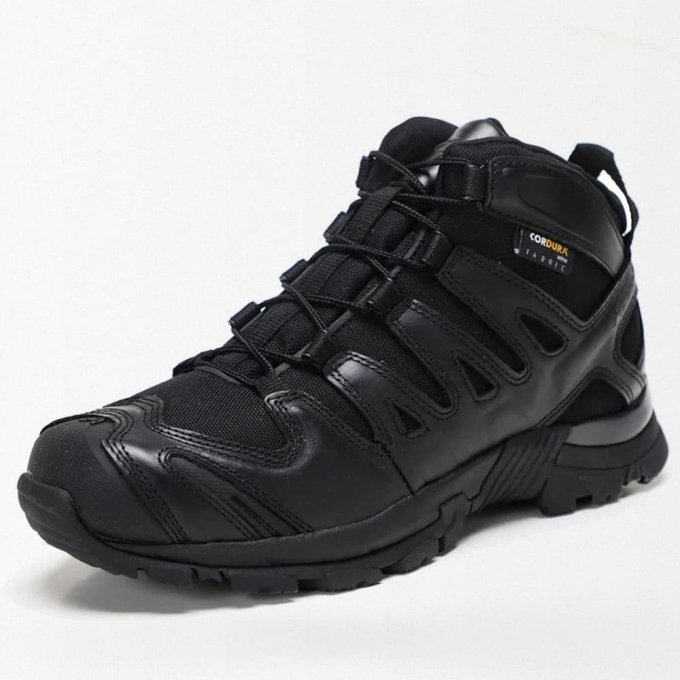 Schwarze, niedrig geschnittene taktische Stiefel
