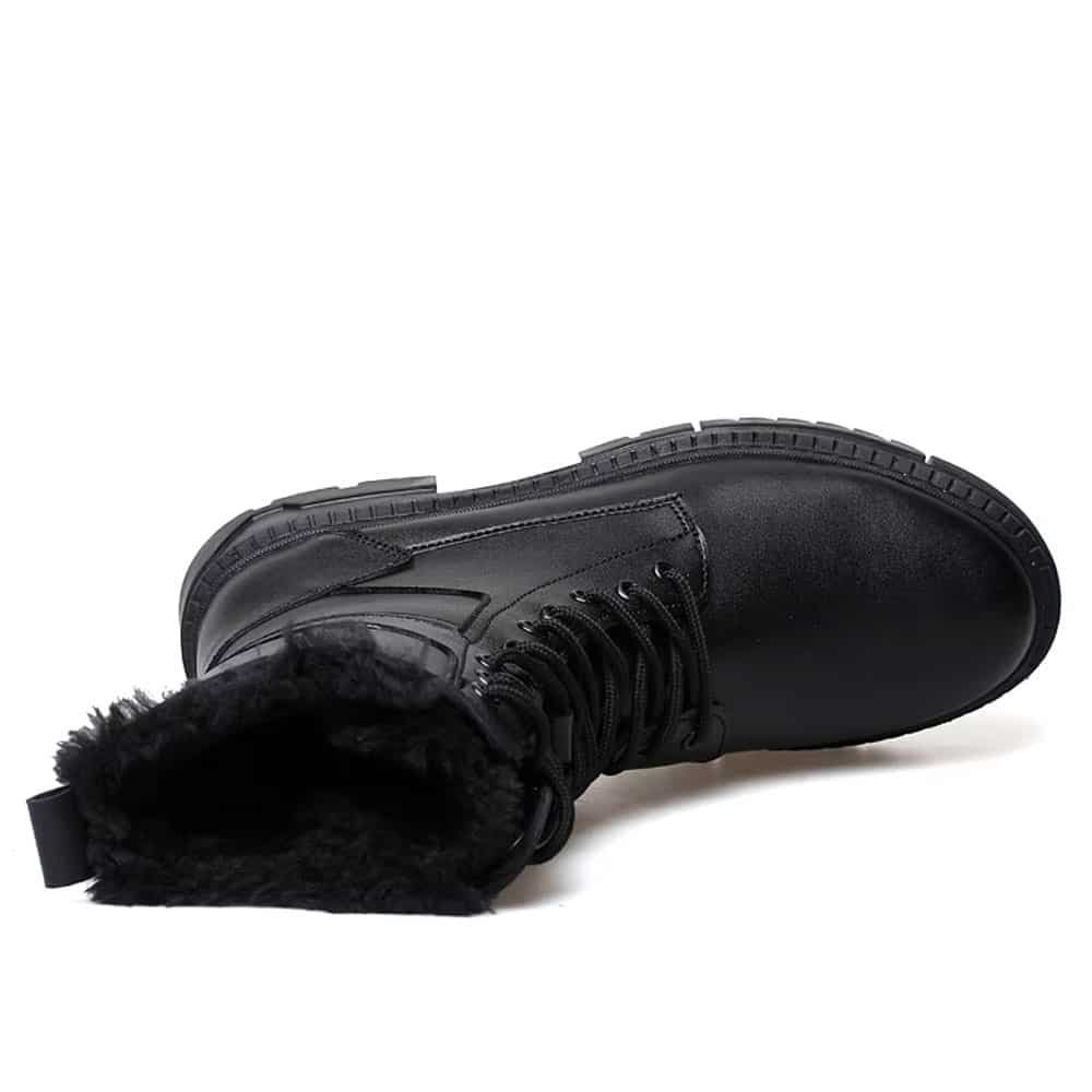 Schwarze Leder-Kampfstiefel mit Schnürung – Bild 9