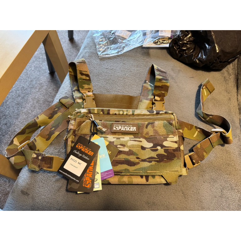 Lasergeschnittene MOLLE-Brusttasche photo review