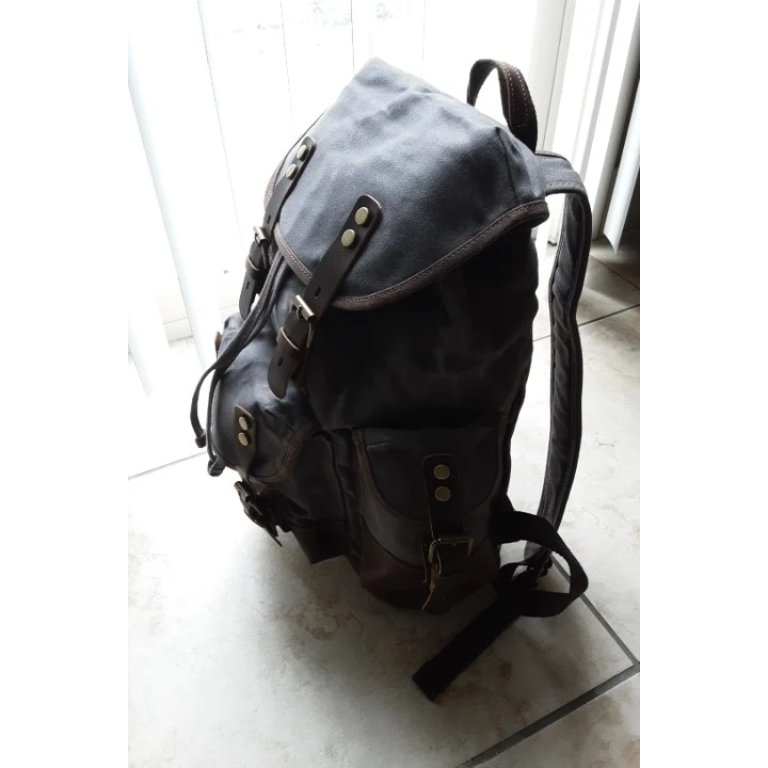 Canvas-Rucksack im Militär-Look photo review