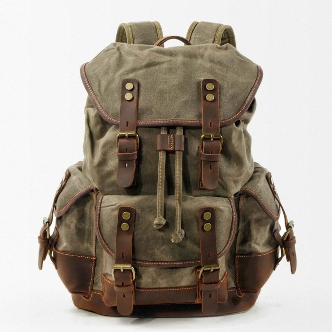 Canvas-Rucksack im Militär-Look