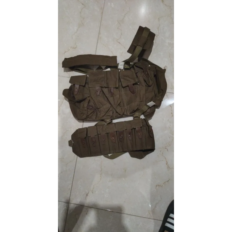 Sowjetisches Brusttragesystem R22 „Lifchik“ photo review