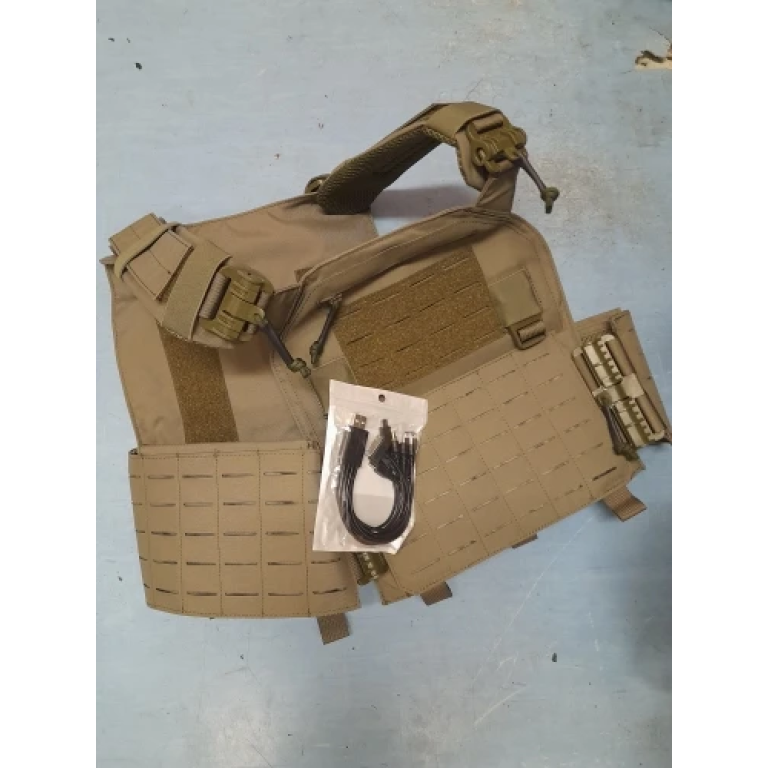 Taktische Plattenweste mit Seitenplatten photo review