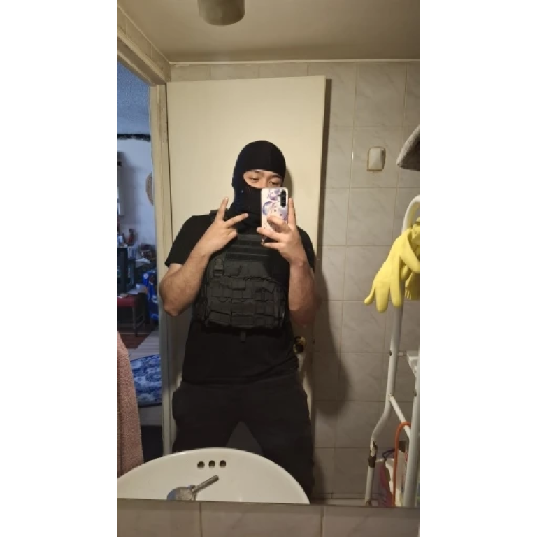 Taktischer Plattenträger mit Magazintaschen photo review