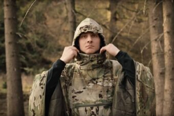 Verwendet die Armee Ponchos?