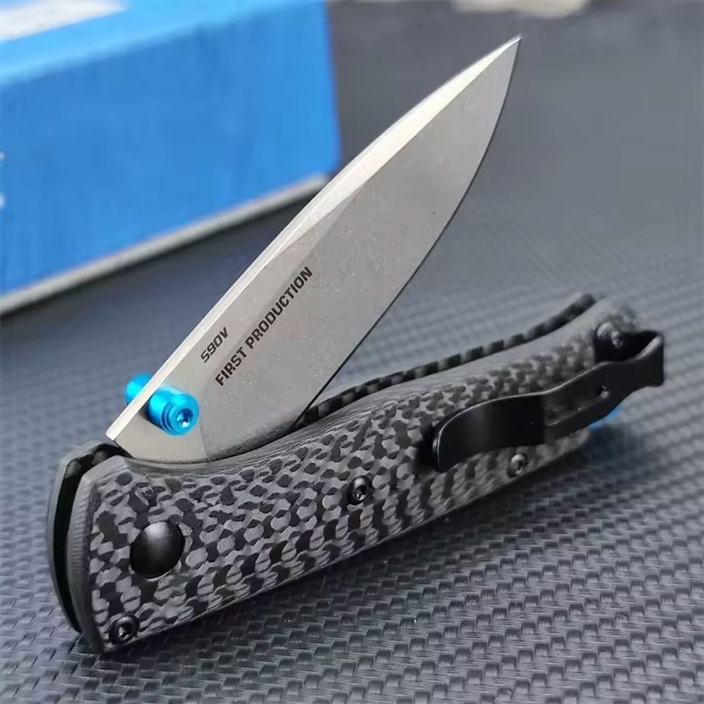 Taktisches Messer aus Karbonfaser